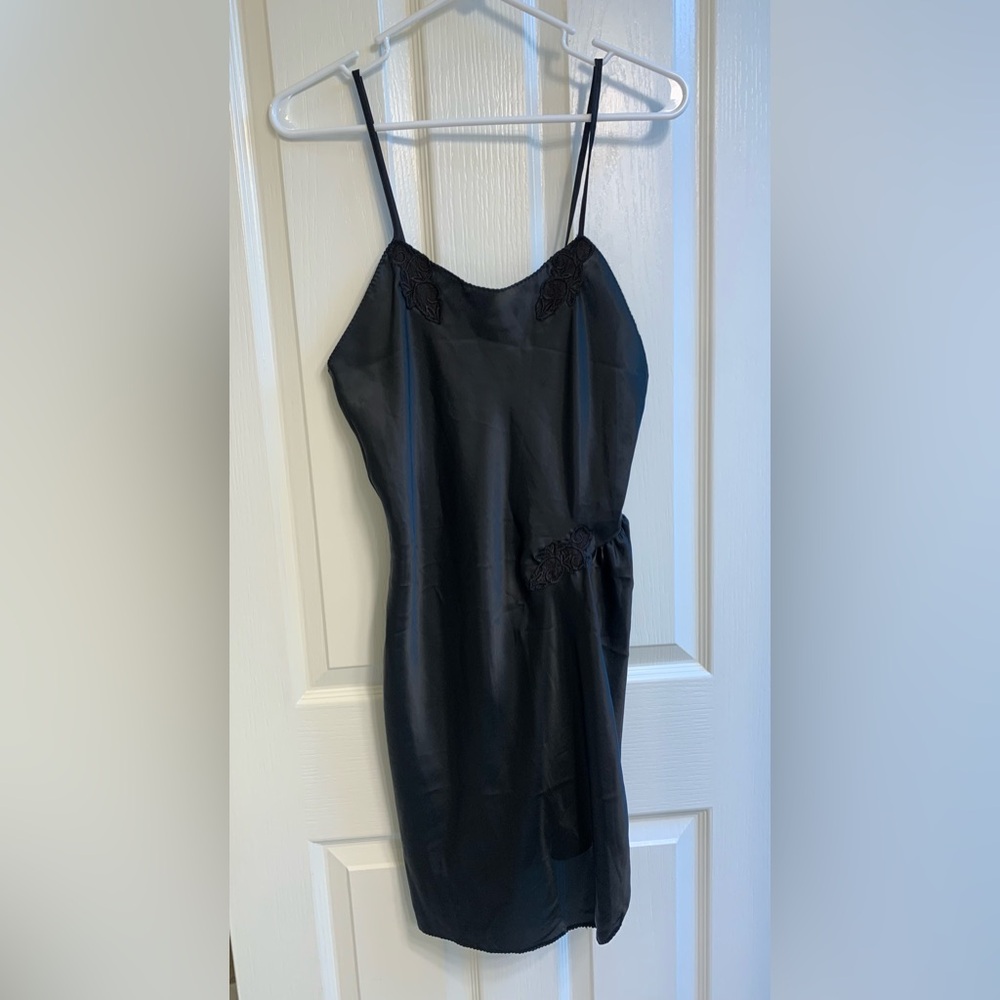 Amaretta Silky Satin Slip Nightgown - Vintage - S/M Petite - Black - EUC